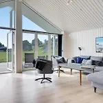 Lovely In With Sauna Casa vacanze