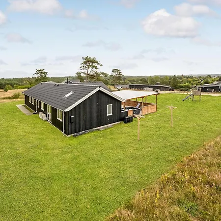Lovely In With Sauna