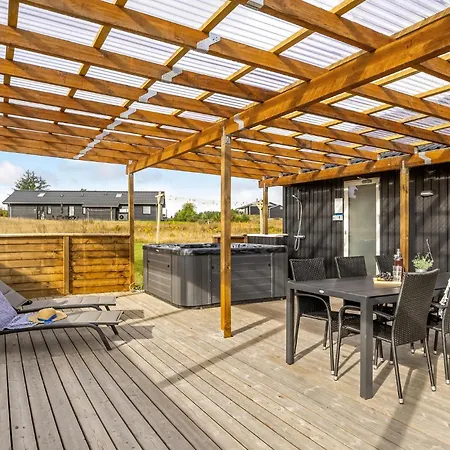 Lovely In With Sauna